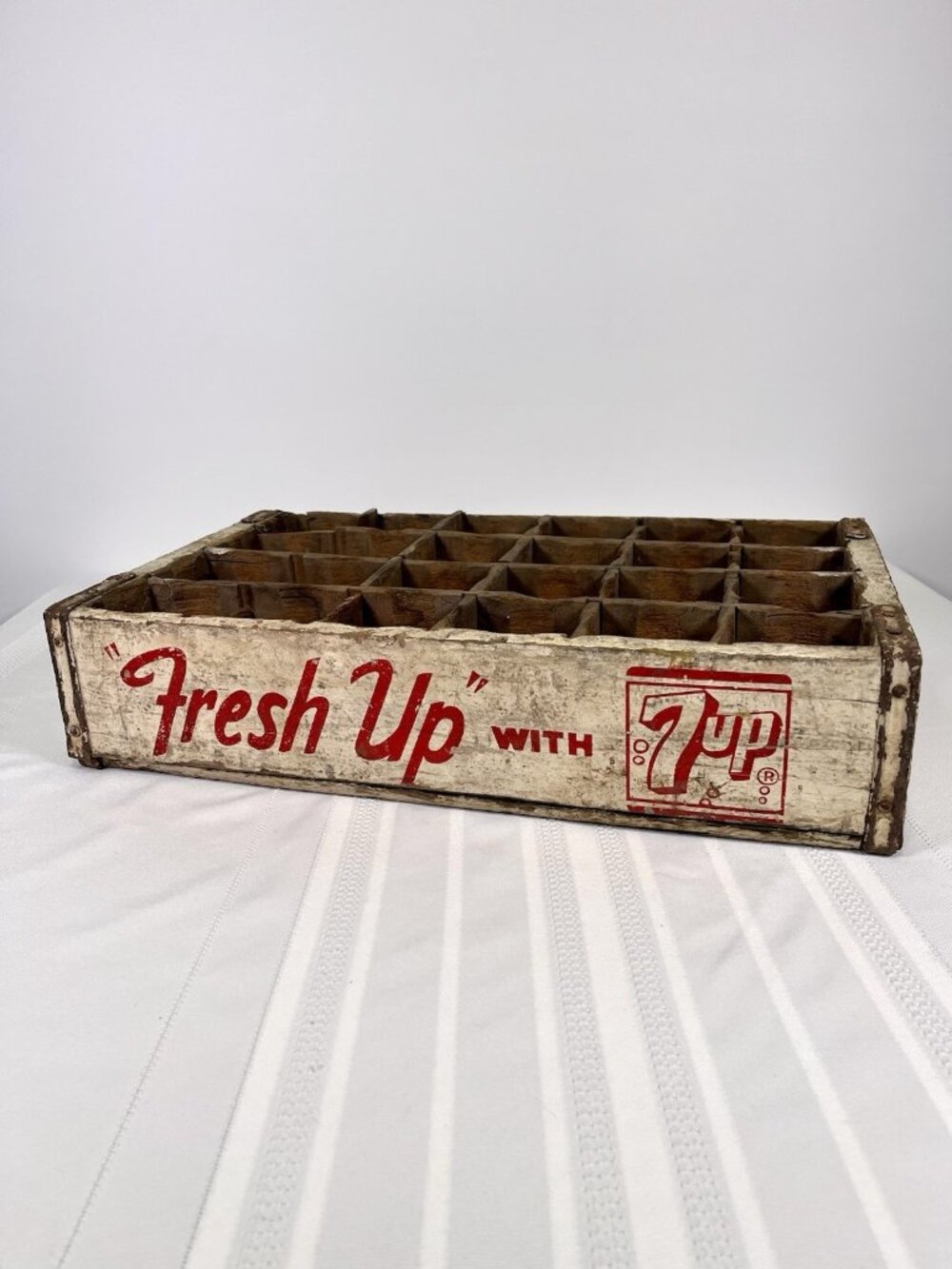 VTG 60s 7-Up Advertising Fresh Up Wooden Bottle Crate Country Retro Eugene, OR